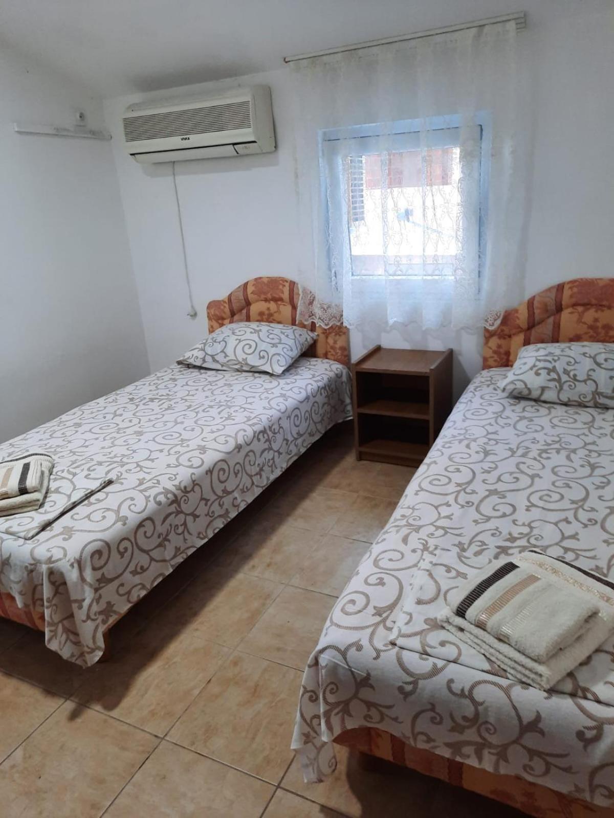 Apartmani Pulic Улцинь Экстерьер фото
